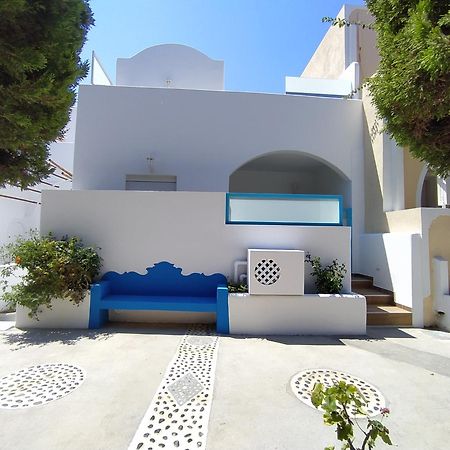 Chariot Apartments Santorini Камарі Екстер'єр фото