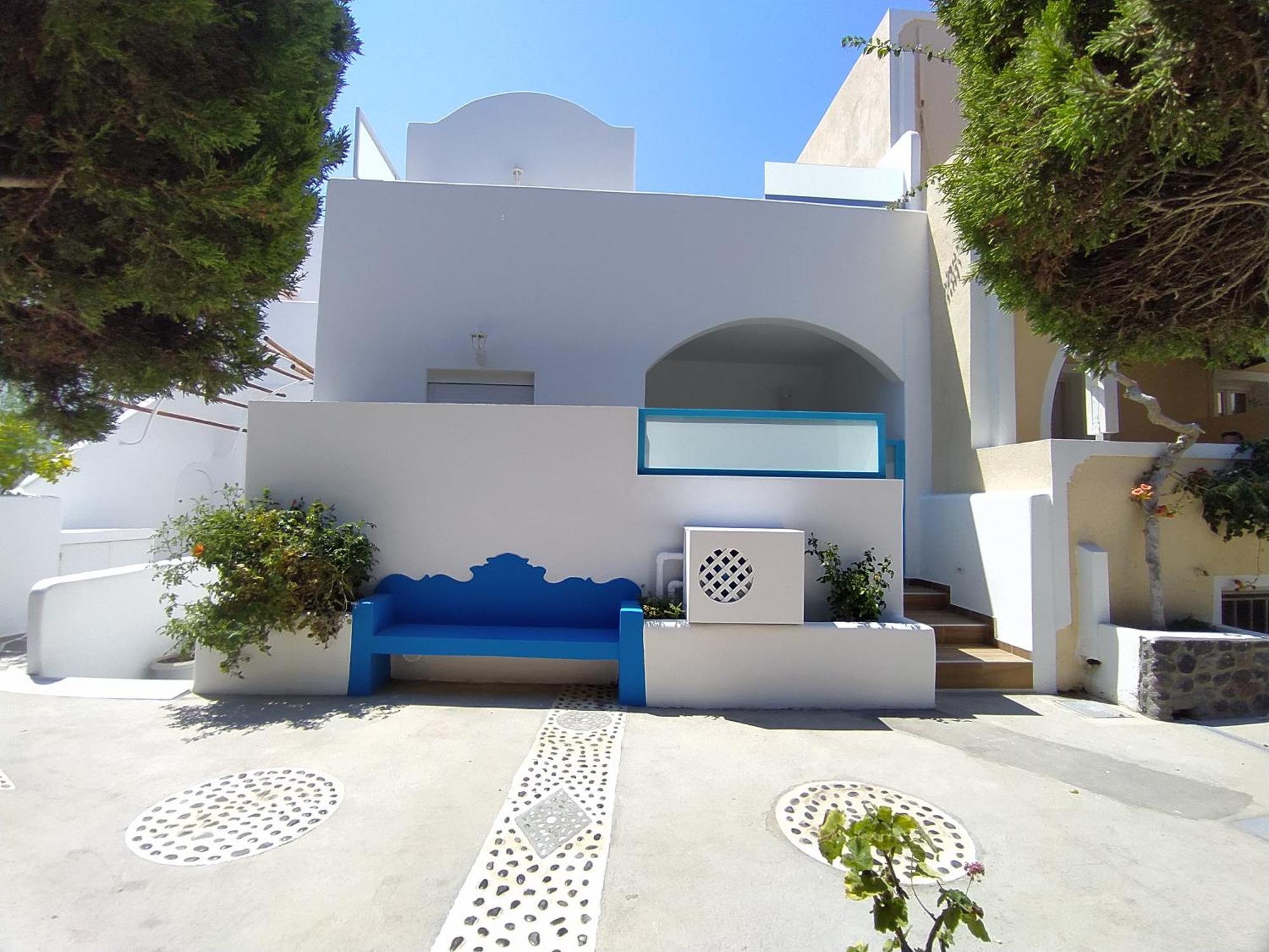 Chariot Apartments Santorini Камарі Екстер'єр фото