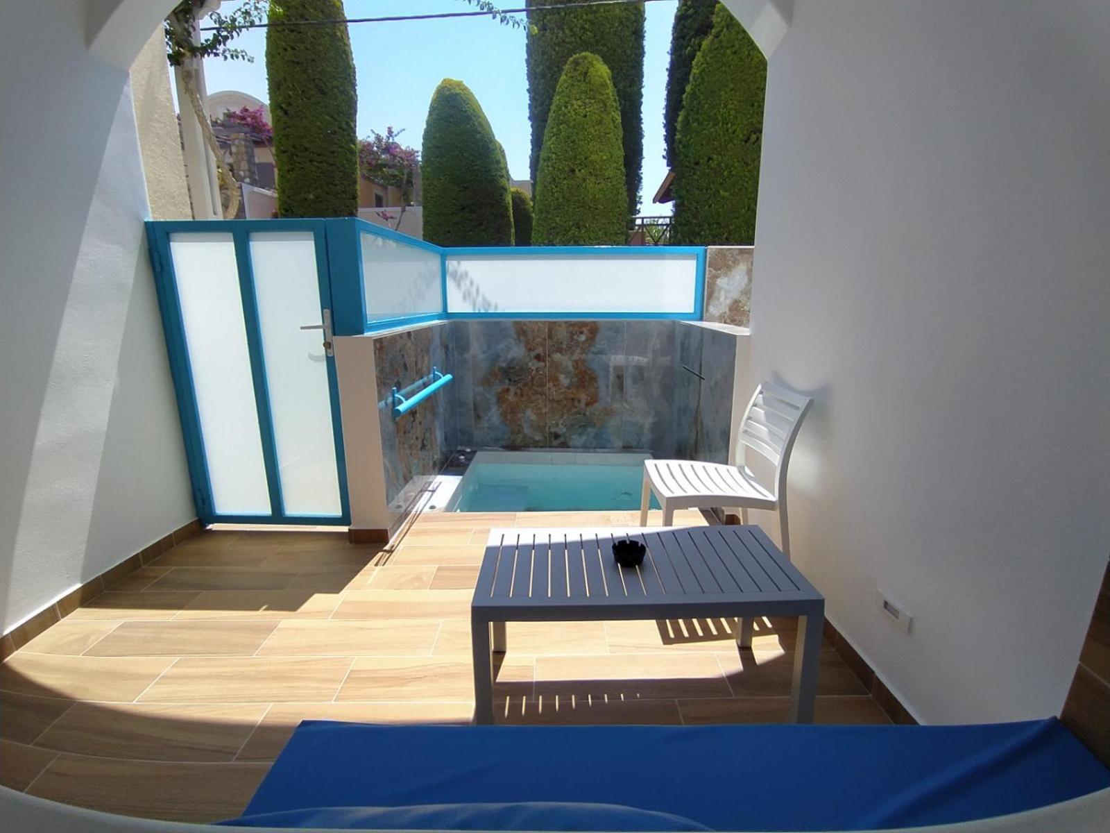 Chariot Apartments Santorini Камарі Номер фото
